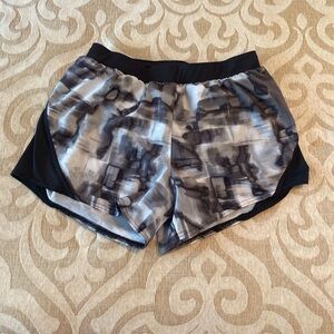 Under Armour Women's Black and Gray Athletic Shorts